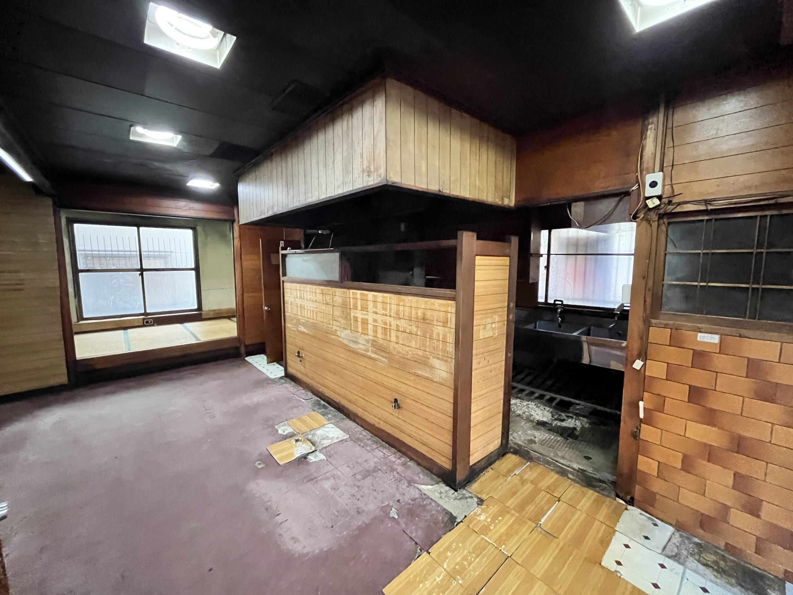 湊川町三丁目貸店舗